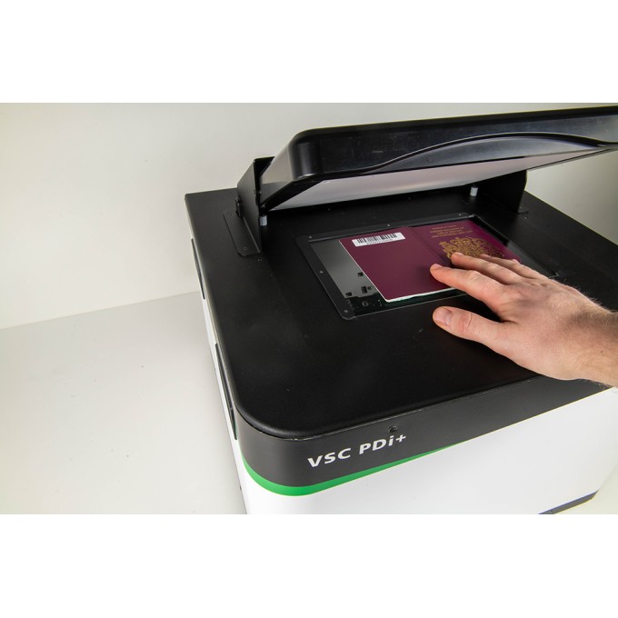 Scaner criminalistic UV-VIS-IR de inalta rezolutie (45 MPx) pentru documente legitimare si calatorie